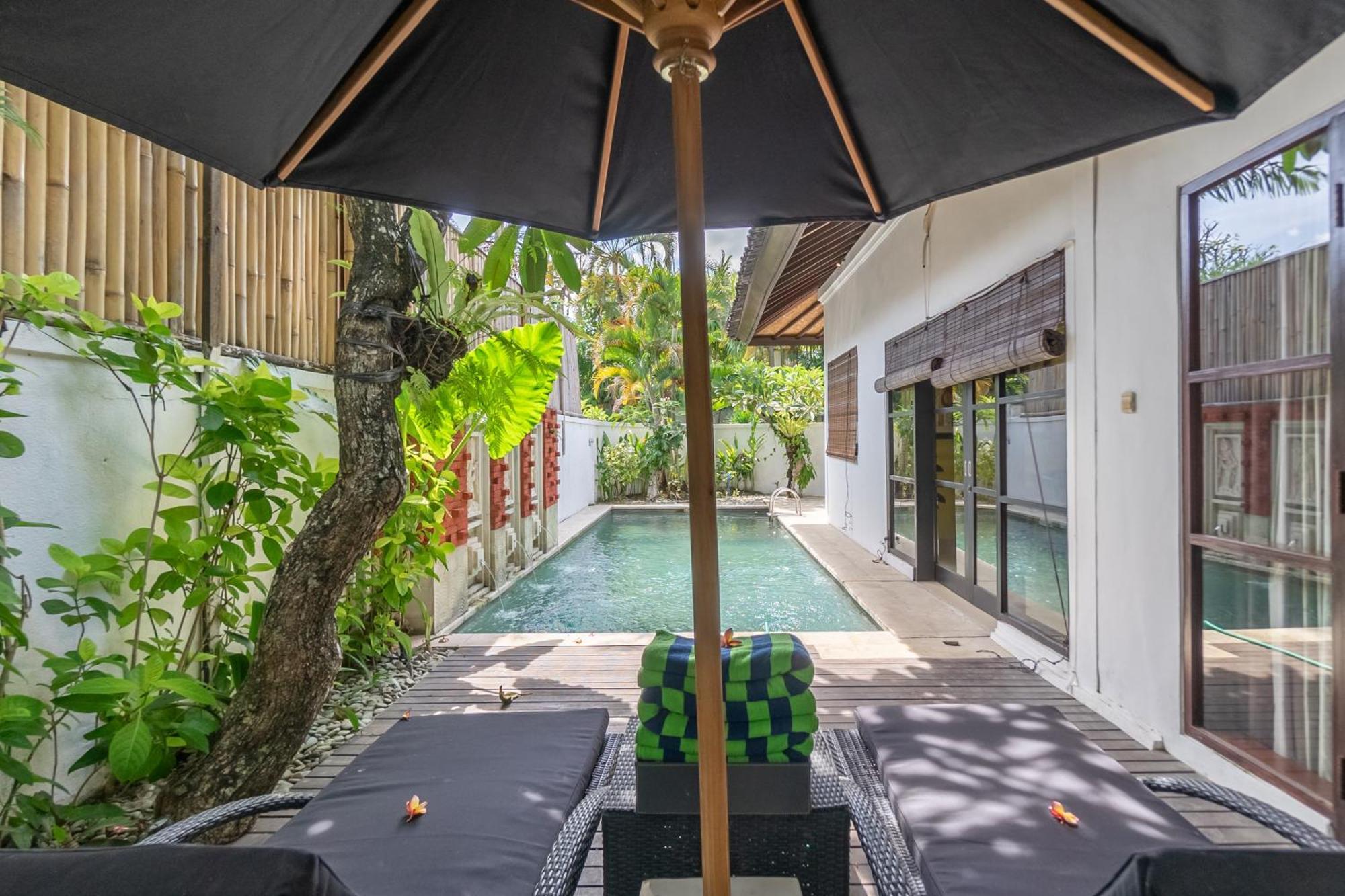 Four On Drupadi Villa Seminyak Exteriör bild