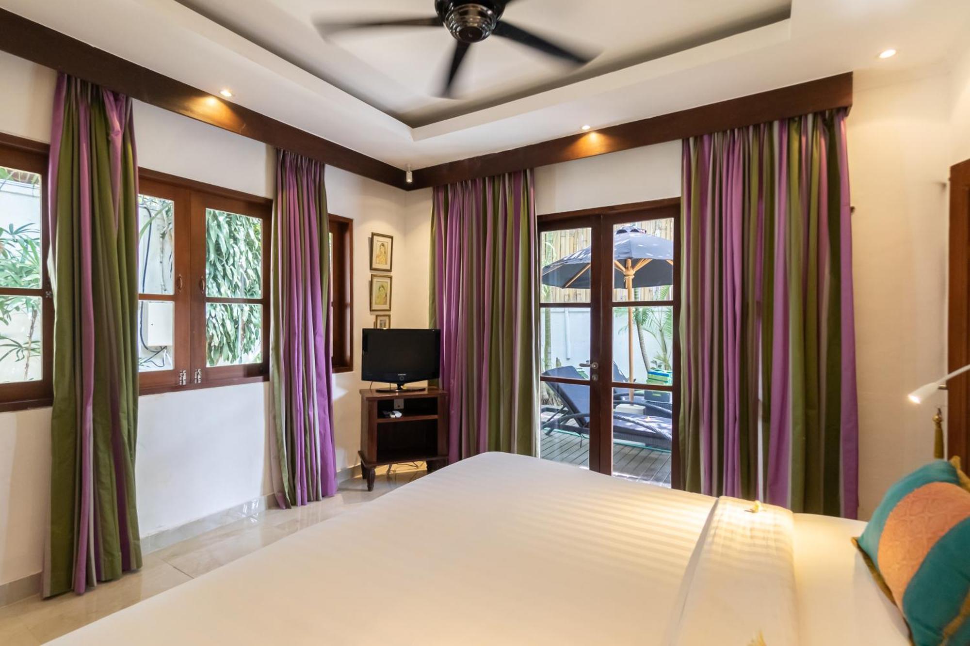 Four On Drupadi Villa Seminyak Exteriör bild