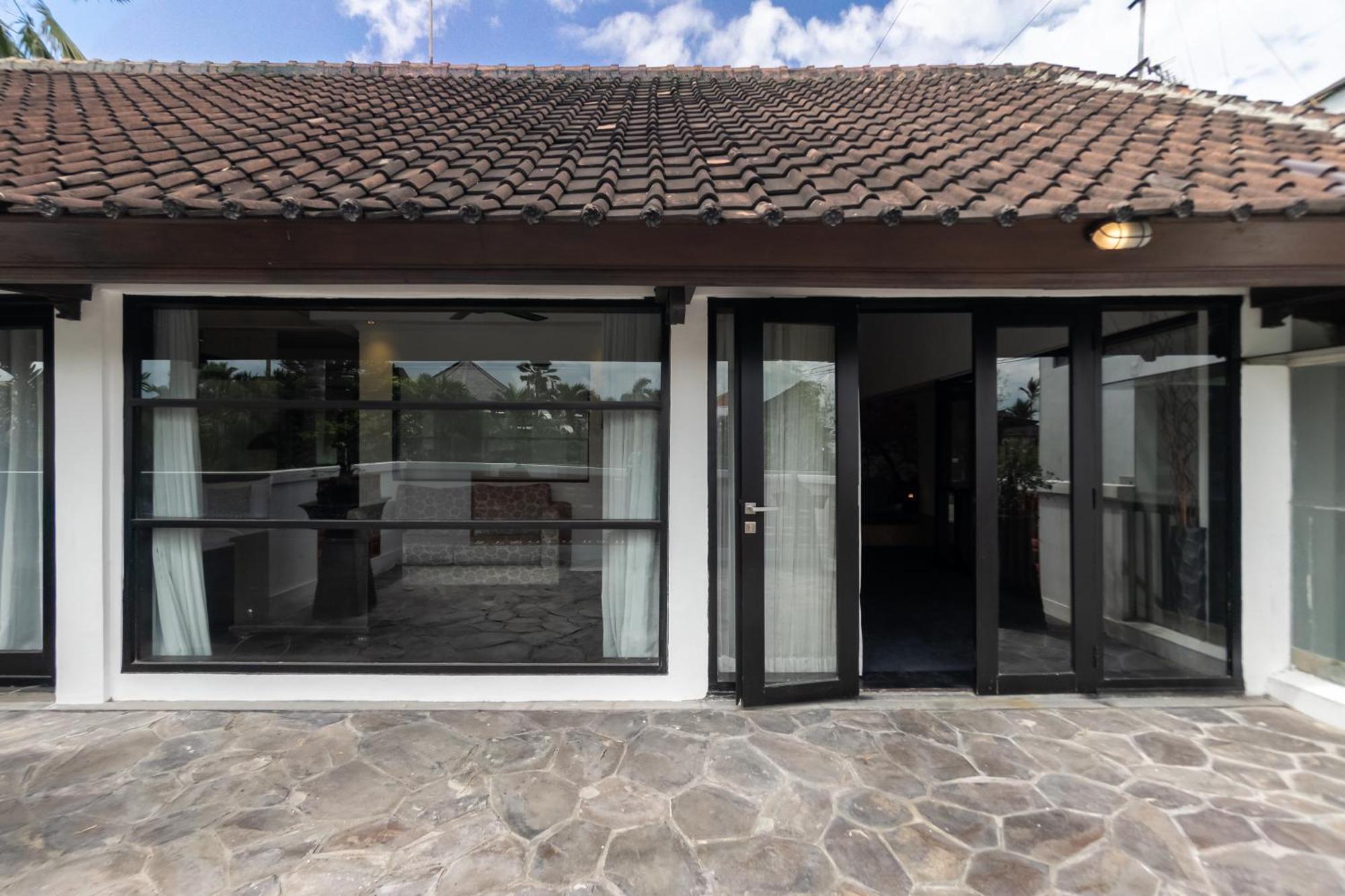 Four On Drupadi Villa Seminyak Exteriör bild