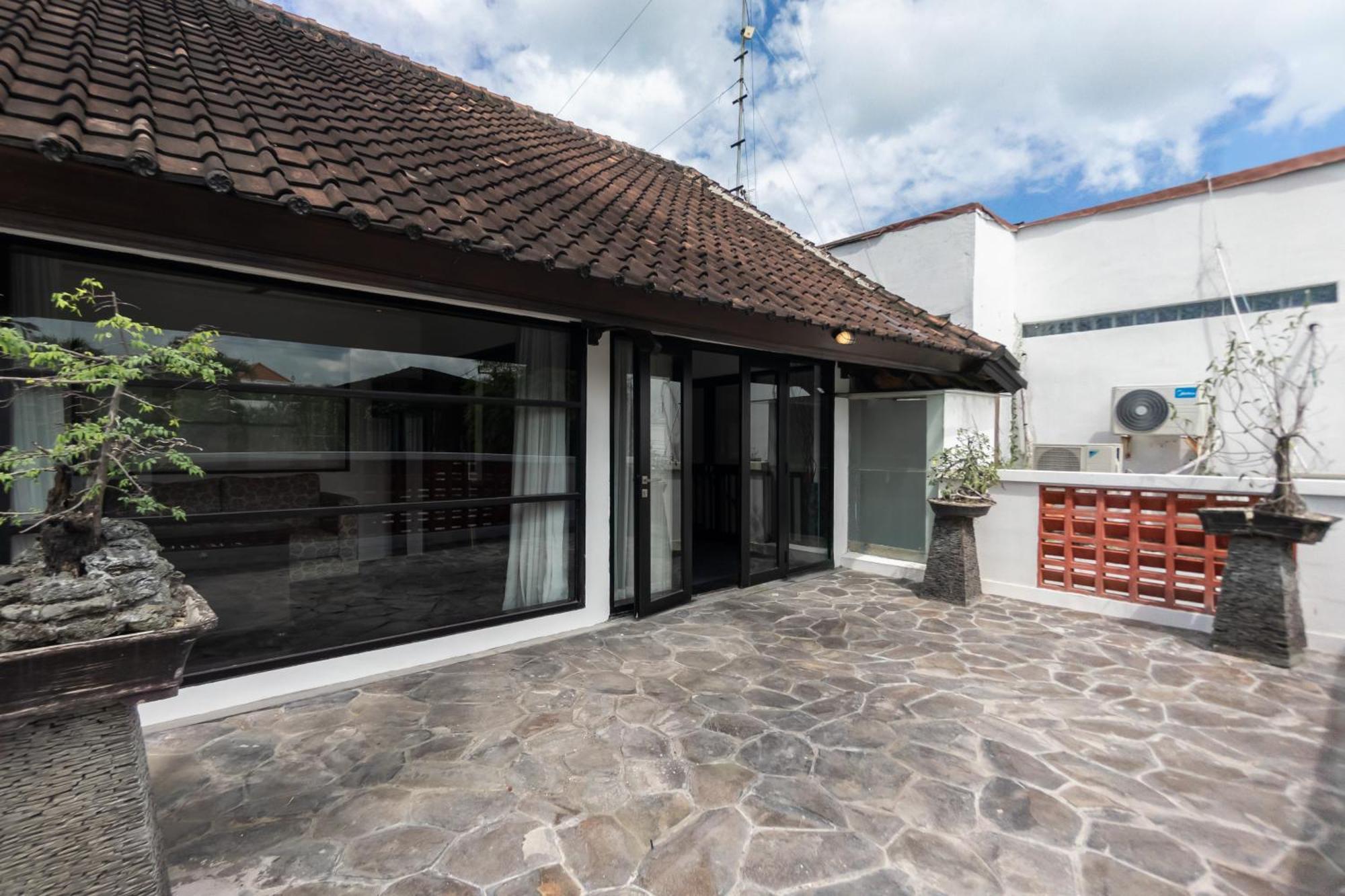 Four On Drupadi Villa Seminyak Exteriör bild